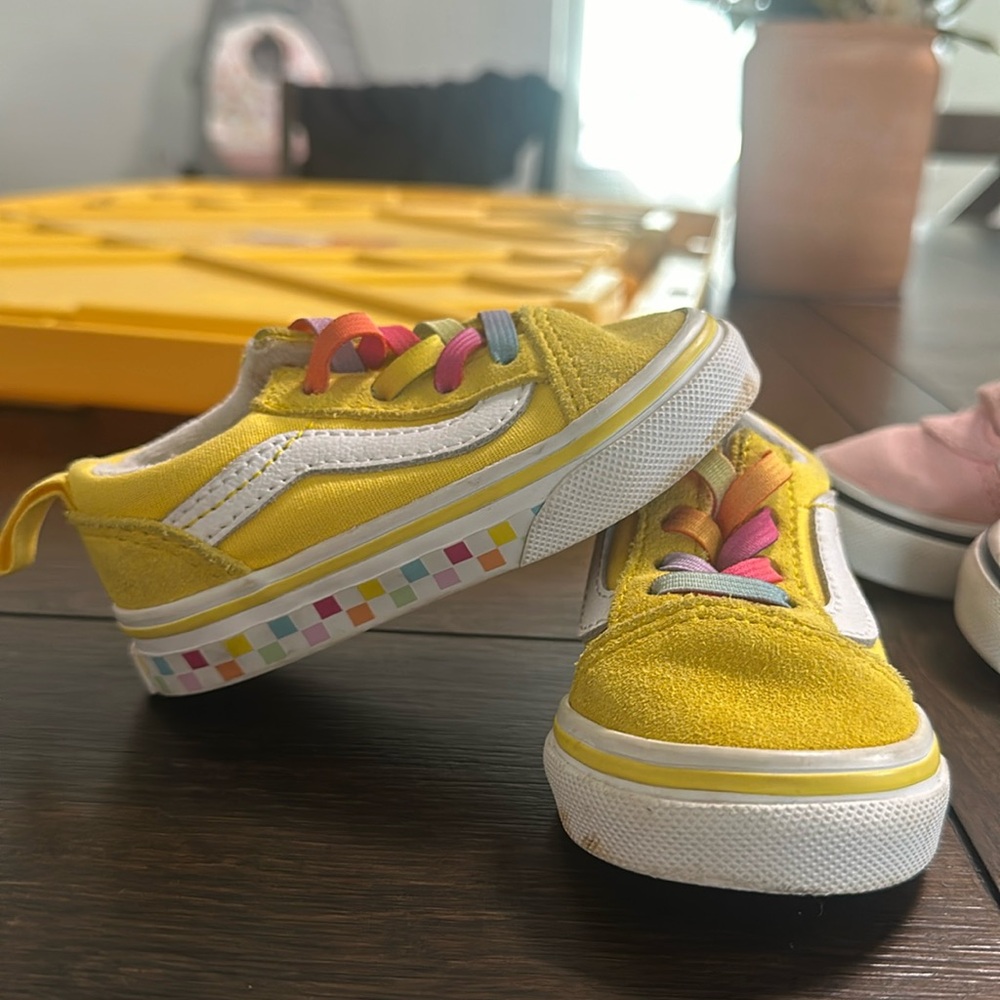 Vans Old School Elasic Lace Toddler Shoes (Rainbow Lace) Size 4T